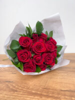 BUQUÊ 12 ROSAS VERMELHAS - Imagem 2