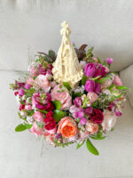 BOX DE FLORES COM NOSSA SENHORA GOIÂNIA